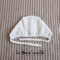 Bonnet béguin bébé en laine blanc tricot main Modèle Camille