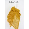 Châle chèche XL en laine jaune moutarde au crochet fait main