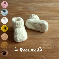 Chaussons bébé montants classiques laine Mérinos tricotés main 8 couleurs au choix