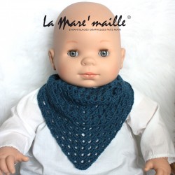 Chèche bavoir bébé en laine bleu canard fait main au crochet