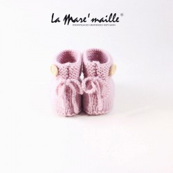 Chaussons bébé montants en maille rose taille 3-6 mois en stock