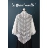 Châle en coton blanc façon dentelle au crochet fait main
