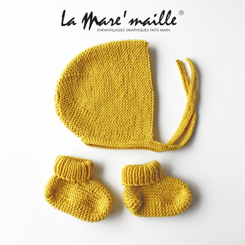 Ensemble chaussons et bonnet béguin laine Mérinos jaune tricot main