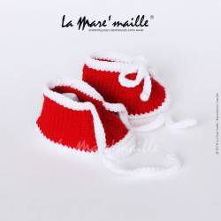 Chaussons bébé laine style basket rouge et blanc avec lacets en maille